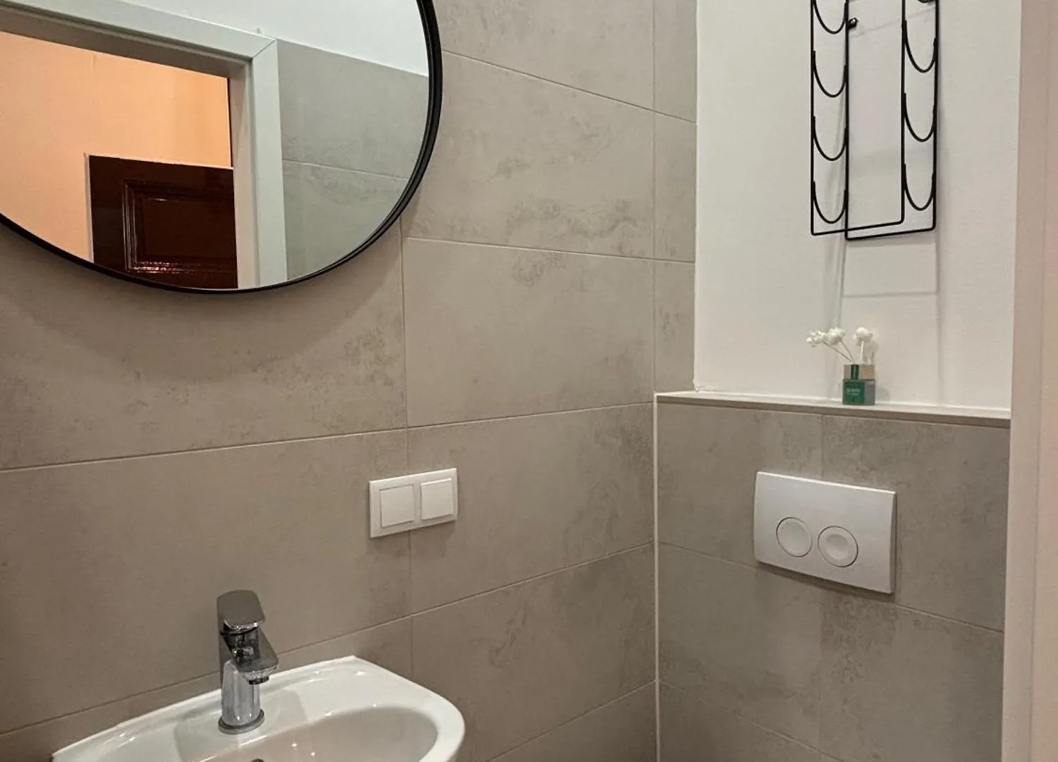 Smartes Apartment, Design, Queensize-Bett Vienna